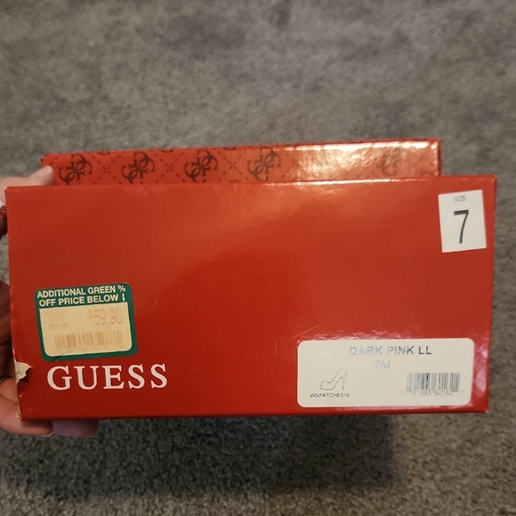 NWT Guess Shiny Pink Peep-Toe Heels - Picture 8 of 8